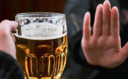 Ai xử phạt người ép người khác uống rượu, bia?