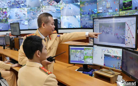 Các mức phạt vượt đèn đỏ, đèn vàng với ô tô, xe máy mới nhất 2025