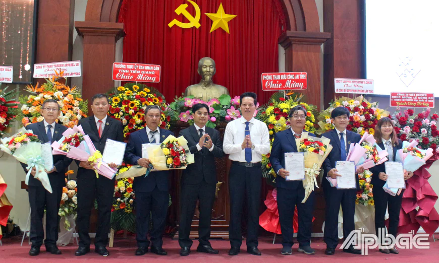 Công bố thành lập Trung tâm Trọng tài thương mại quốc tế Tiền Giang