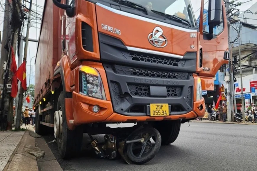 Hy hữu: Xe tải tự trôi gây tai nạn chết người, trách nhiệm pháp lý thế nào?