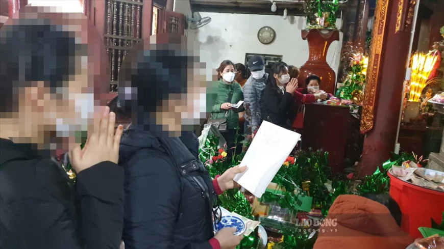 “Khấn thuê, lễ mướn” có phải là hành vi mê tín dị đoan?