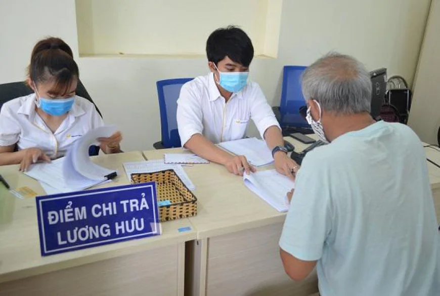 Tôi 61 tuổi đến cuối năm nay nghỉ hưu, xin nghỉ trước 3 tháng được không?