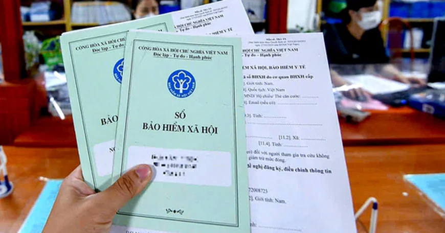 Công ty nợ tiền và giữ sổ bảo hiểm xã hội khi phá sản, phải làm sao?