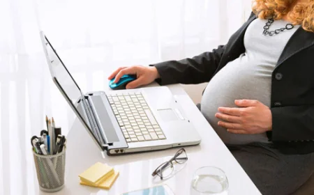 Làm việc bao lâu ở công ty thì được phép mang bầu?