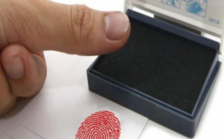 Không biết chữ, không biết ký thì có được điểm chỉ vào văn bản công chứng không?