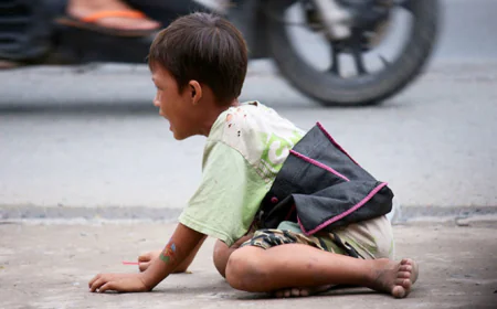 Bắt ép trẻ em đi ăn xin có thể bị truy cứu trách nhiệm hình sự