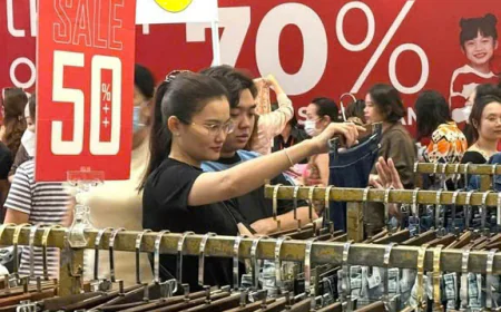 Không được khuyến mại hàng hóa, dịch vụ vượt quá 50% giá bán từ 1.7