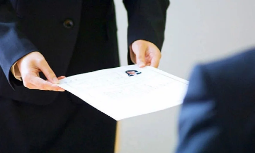 Thủ tục chứng thực sơ yếu lý lịch để xin việc năm 2025 có gì mới?
