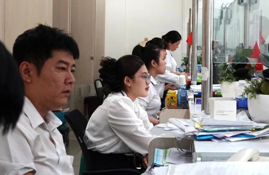 TP.HCM dự kiến hỗ trợ công chức thôi việc vay vốn, miễn lãi suất 5 năm