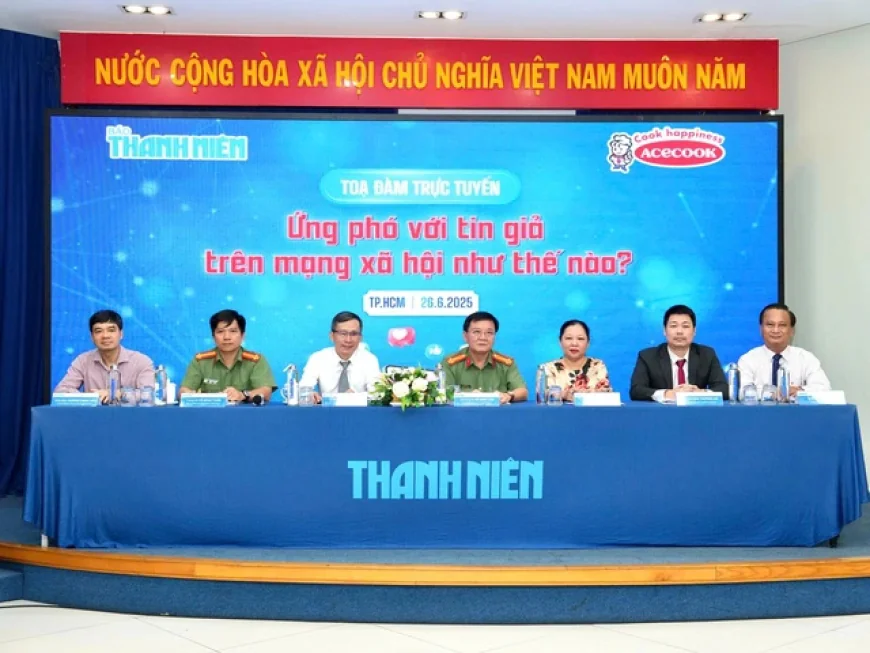 Chỉ chia sẻ lại tin giả lên mạng xã hội, phạm tội gì?