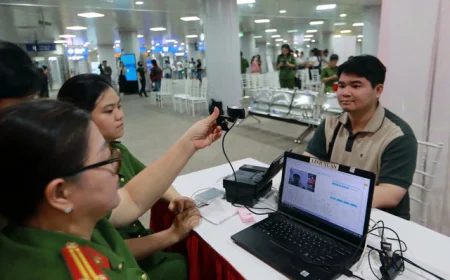 Sau sáp nhập, người dân TP.HCM đi làm căn cước ở 49 điểm