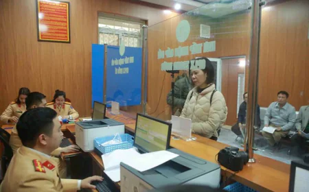 Từ hôm nay (1/7), người dân được đăng ký xe tại tất cả công an cấp xã trong tỉnh