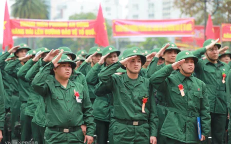 'Không thể thay thế nghĩa vụ quân sự bằng môn Giáo dục quốc phòng'