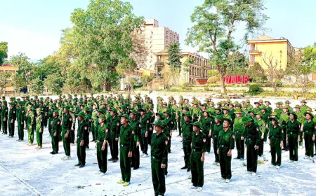 Có nên chuyển hình thức giáo dục quốc phòng, an ninh để sinh viên không tham gia nghĩa vụ quân sự?