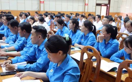 Nghỉ hưu theo Nghị định 178 rồi làm Bí thư Chi bộ khu phố, có phải hoàn trả tiền trợ cấp?