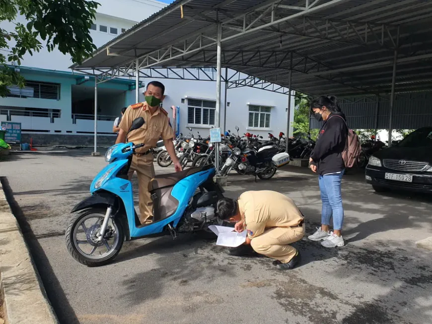 Từ hôm nay, mức thu lệ phí trước bạ đối với ô tô, xe máy mới nhất mà người dân cần biết