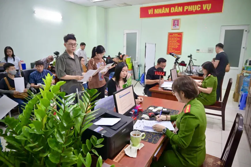 Có bắt buộc đổi căn cước công dân sau khi sáp nhập hay không?