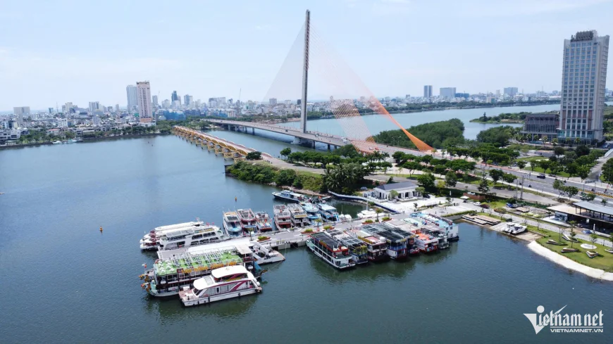 Đà Nẵng mạnh tay với tàu du lịch: Thiếu áo phao, chở quá tải, cấm rời bến!