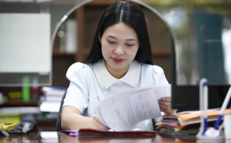 Công chức có được làm thêm 'nghề tay trái'?