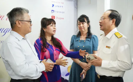 Tiểu thương chờ lời đáp cho bài toán hóa đơn điện tử