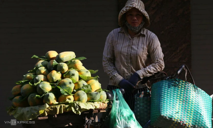 Bán hàng rong trong trường hợp nào sẽ bị xử phạt?