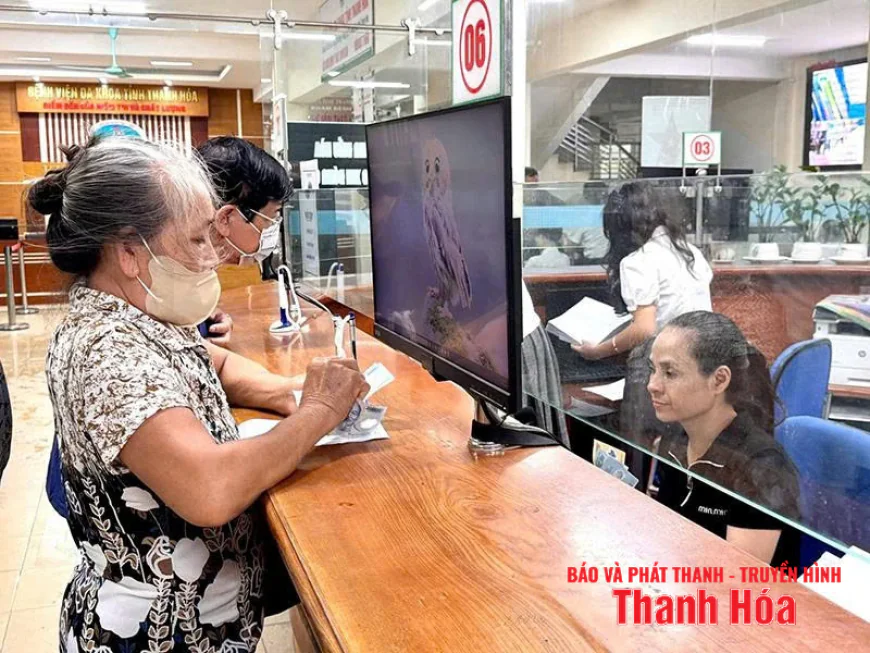 Ngăn nạn bạo hành 'blouse trắng'