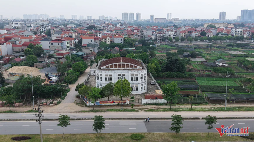 Mua đất tưởng chắc ăn, sổ đỏ lại 'vênh': Trách nhiệm thuộc về ai?