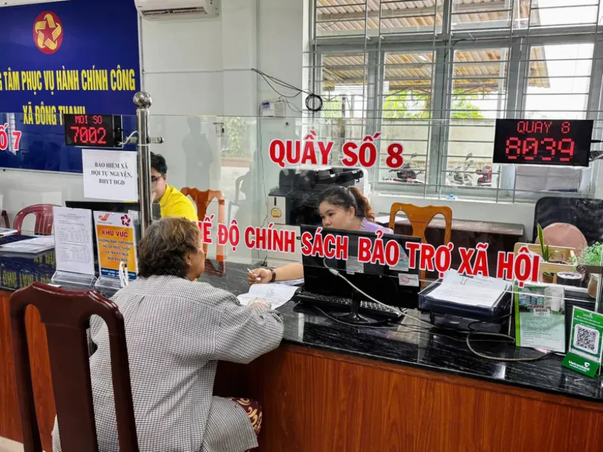 Nhiều giải pháp để việc nhận lương hưu, trợ cấp xã hội không bị gián đoạn