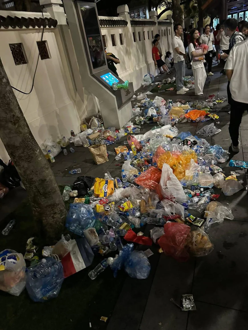 Đi xem diễu binh mà xả rác bừa bãi, người vi phạm có thể bị phạt bao nhiêu tiền?