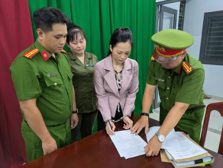 Từ vụ bà chủ nha khoa Tuyết Chinh: Thế nào là gây rối trật tự công cộng?