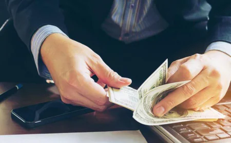 Thế nào là cầm đồ và tín dụng đen?